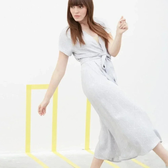 Ali Golden Gray White Wrap Dress Midi Geometric Print Medium - Picture 2 of 5